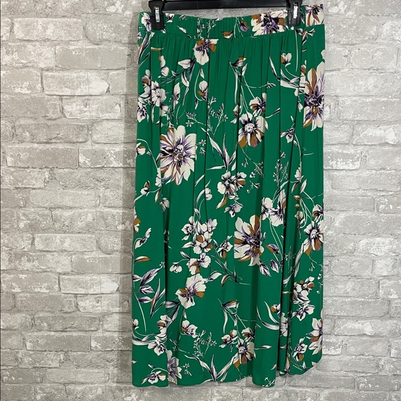Maurices Green Faux Wrap Floral Maxi Skirt - Picture 4 of 6